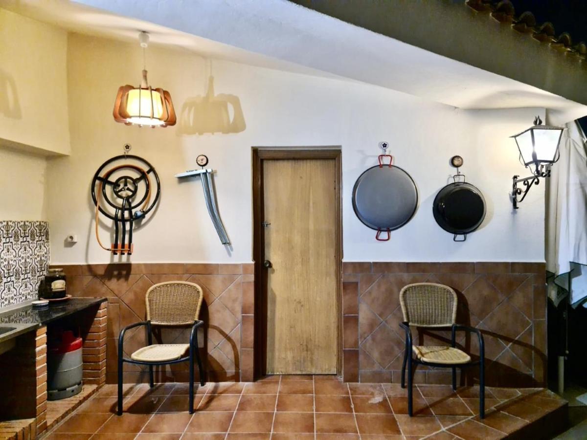 Villa De La Acacia Gojar Екстериор снимка